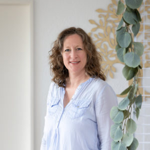 Isabelle – Responsable marketing et communication chez Enfin!Fidu Isabelle, responsable marketing et communication chez Enfin!Fidu, en charge de la visibilité et du contenu